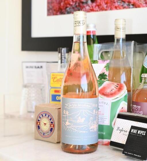 غرفة ديلوكس سرير كينج, Skyview Los Alamos  21 & Over Pool