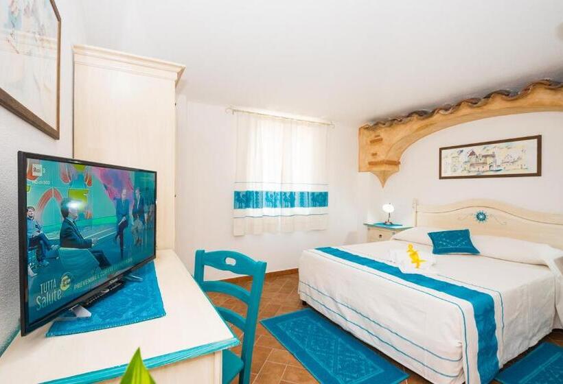 חדר דלוקס, Micali