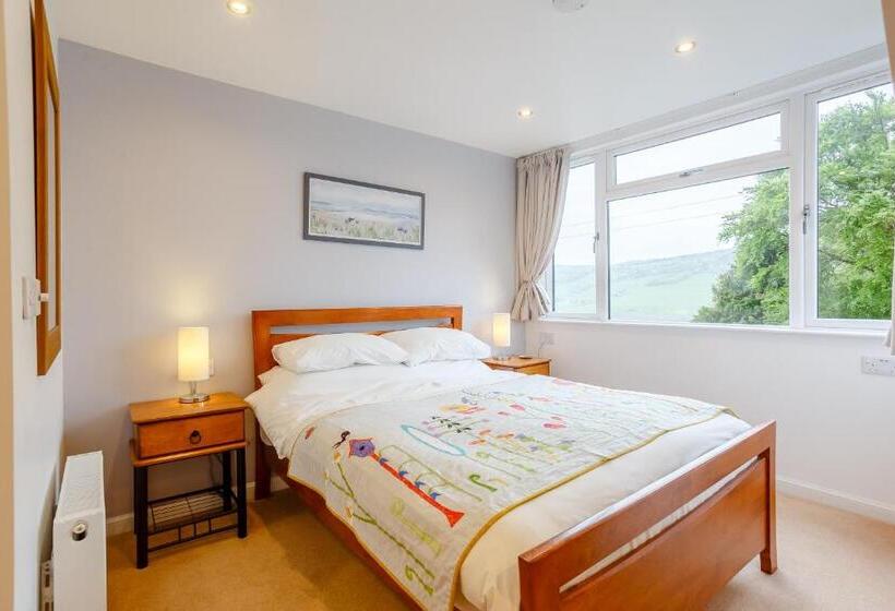 Номер Стандарт Вид на Горы, Urquhart Bay B&b