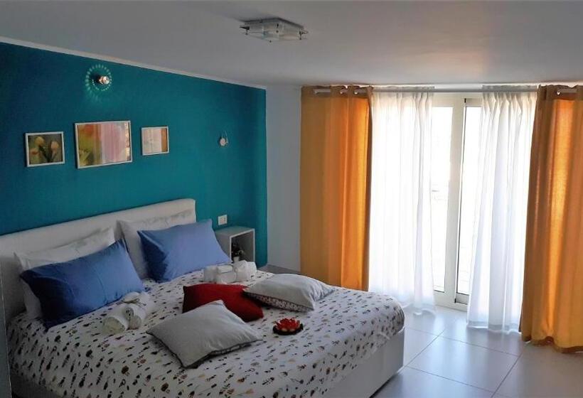 חדר דלוקס נוף לים, B & B Il Giardino Sul Mare