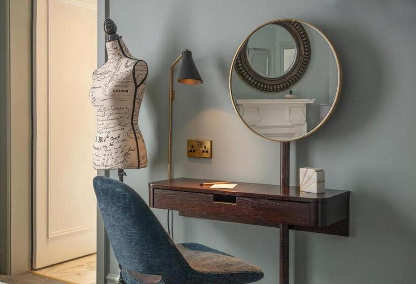 标准间, The Wilder