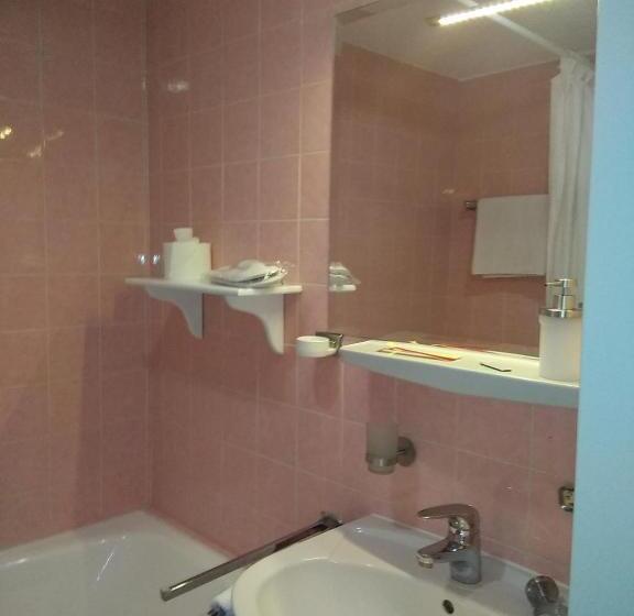 غرفة قياسية فردية, Walsroder Hof