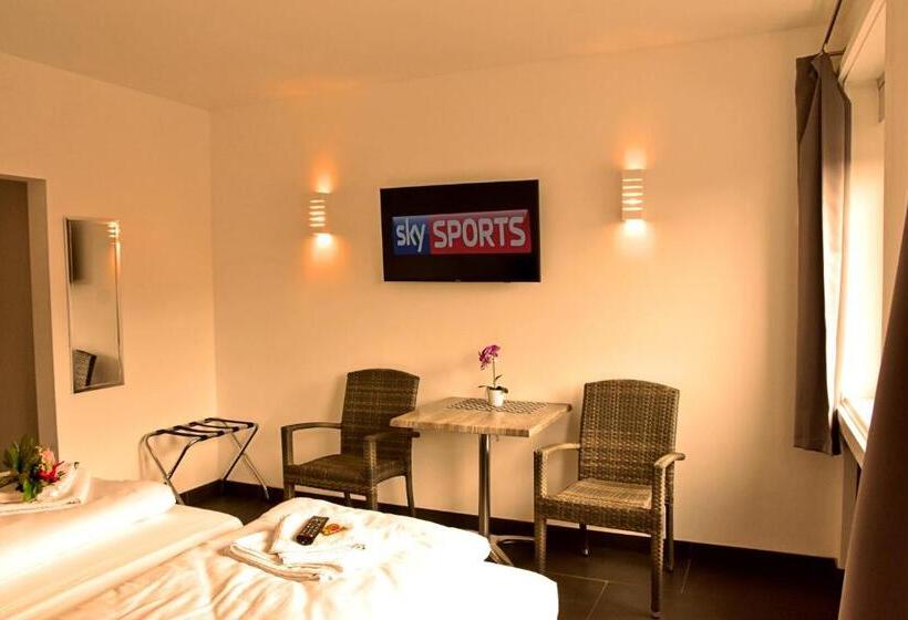 غرفة قياسية بلس, Walsroder Hof