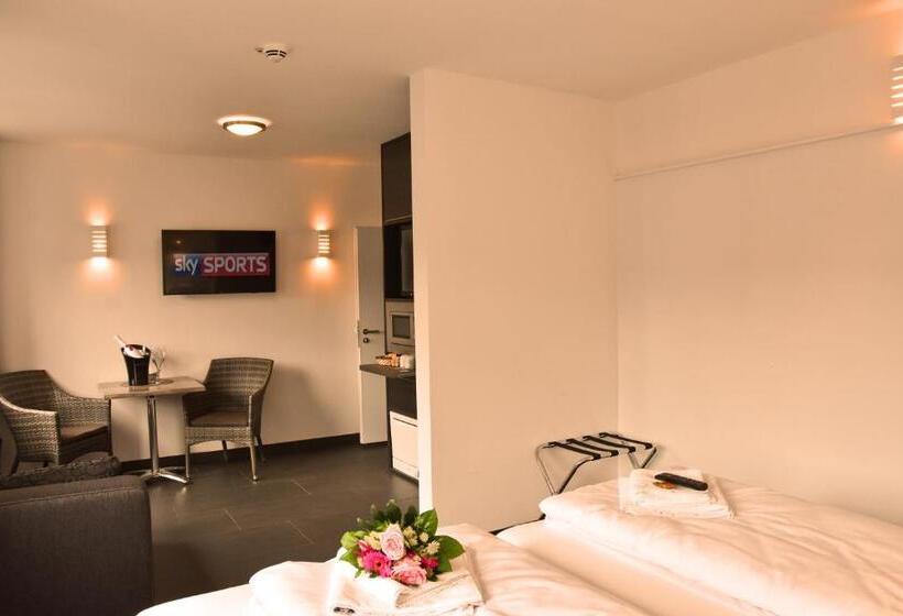 غرفة قياسية بلس, Walsroder Hof