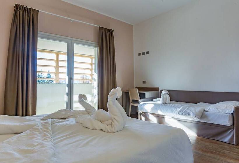 غرفة قياسية ثلاثية, Milano