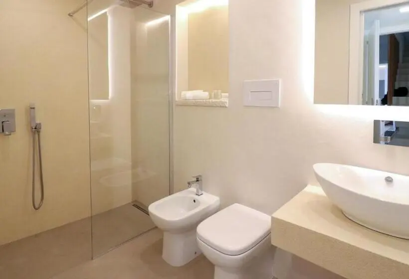 Standard-huone Parveke, Double A Luxury Room