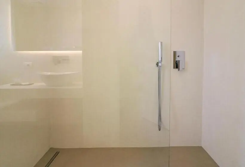 Deluxe-huone King-vuode, Double A Luxury Room