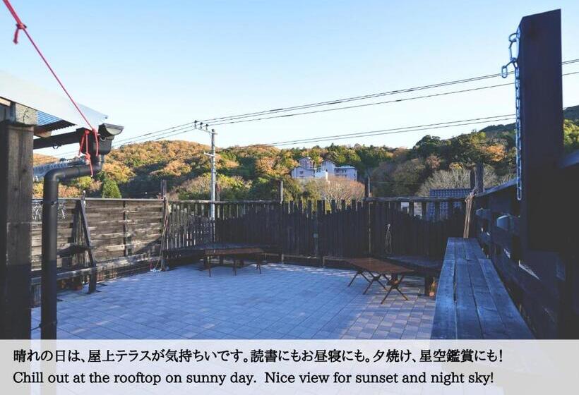 带共用浴室的标准房间, Hostel Knot