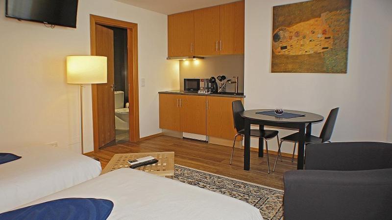 디럭스 스튜디오, Ohstudios