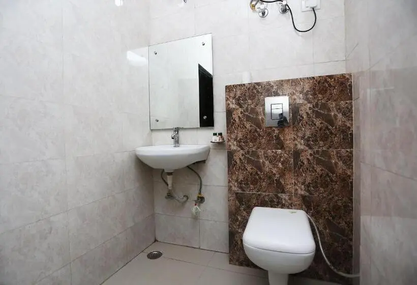 Deluxe Kolmen Hengen Huone, Oyo 10557 Modesty Le Mount