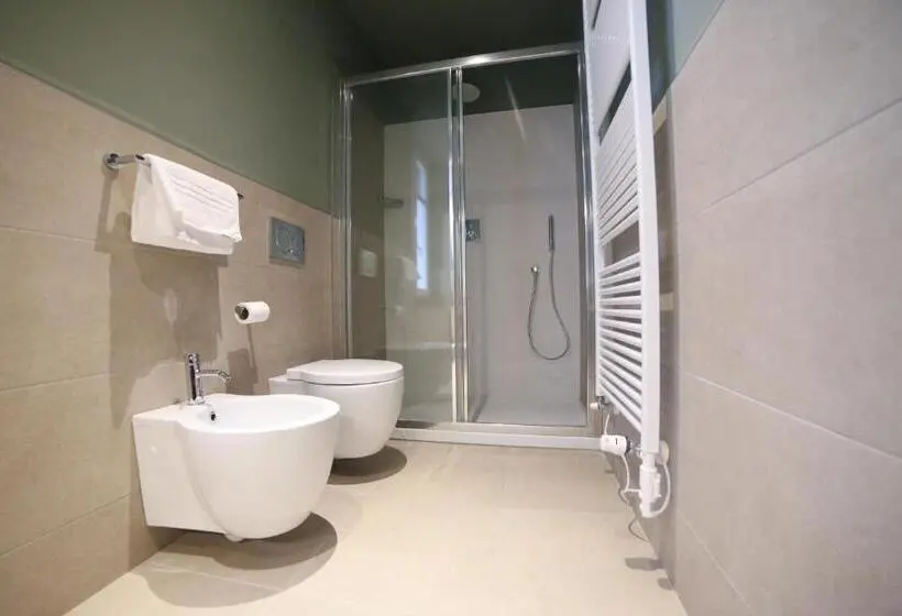 اتاق لوکس با چشم‌انداز دریاچه, Locanda Ferro Uno, Golf Città Di Asti