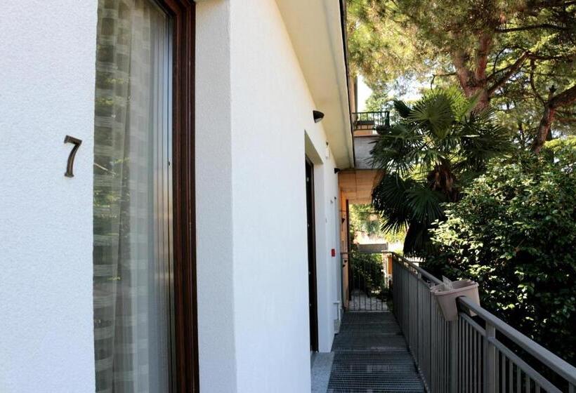 침실 1개 디럭스 아파트, Paradeisos Residence Sas