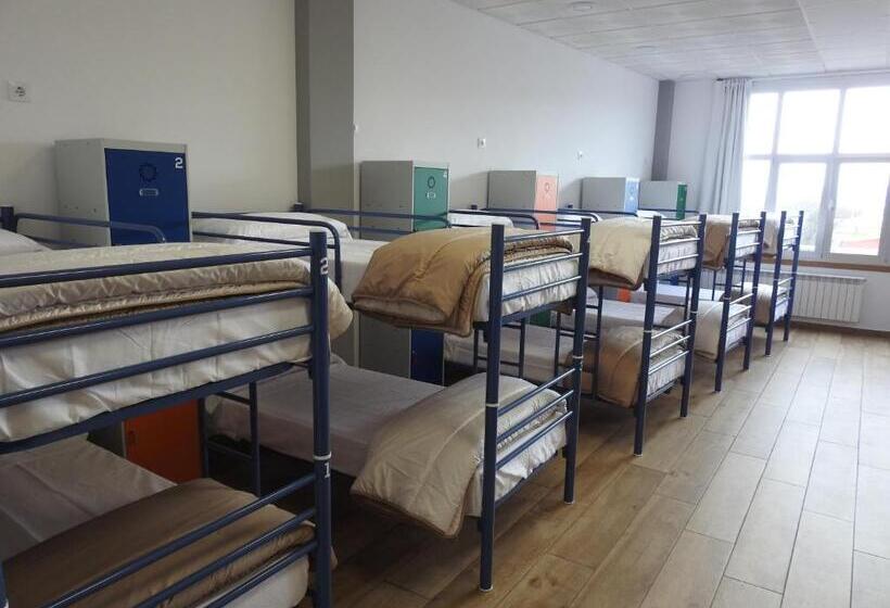 ルームシェアのワンベッド, Albergue Buen Camino Tui