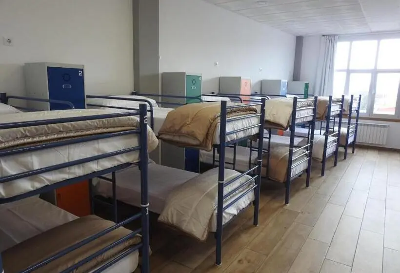 تختخواب در اتاق مشترک, Albergue Buen Camino Tui
