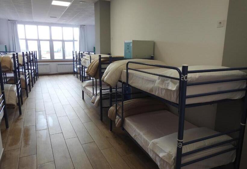 ルームシェアのワンベッド, Albergue Buen Camino Tui