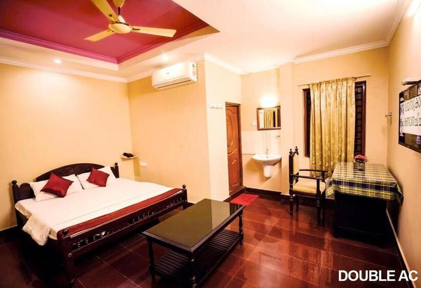 غرفة ديلوكس, Surabhi Suites