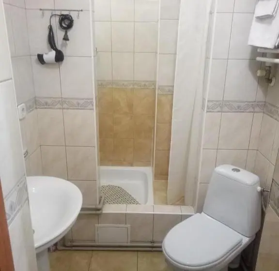 Habitació Quàdruple Estàndard, Ra