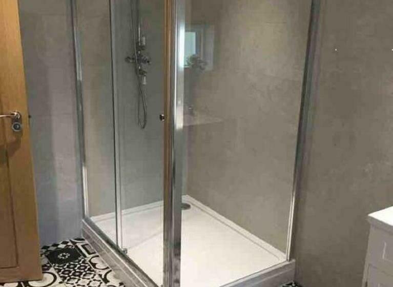 Номер Стандарт, The Hurt Arms