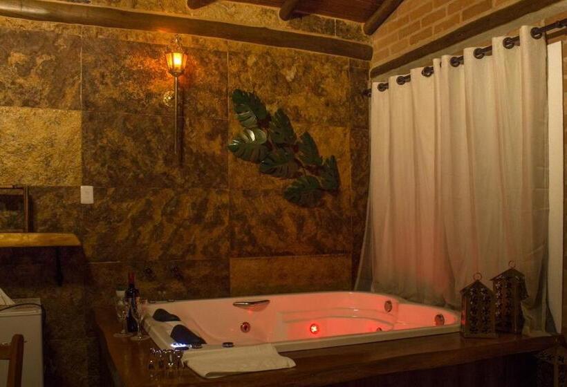Bungalow Deluxe, Pousada Chales Rancho Caipira