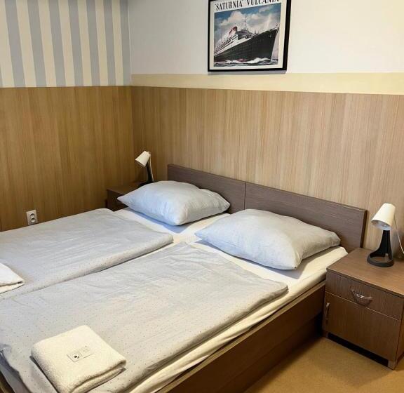 اتاق استاندارد, U Námořníka