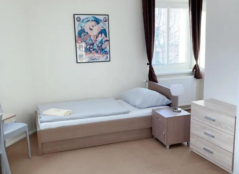 Standard Kolmen Hengen Huone, U Námořníka