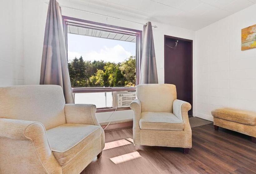 غرفة قياسية سرير كينج, Auberge Pique Nique