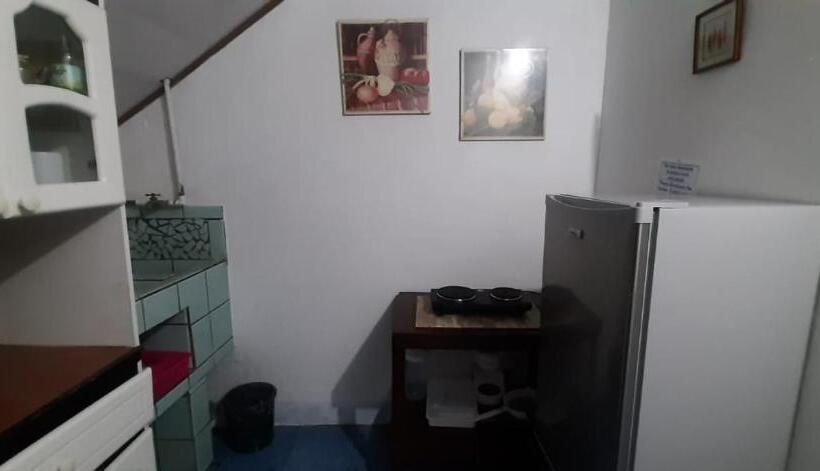 غرفة قياسية ثلاثية, Duerme Tranquilo