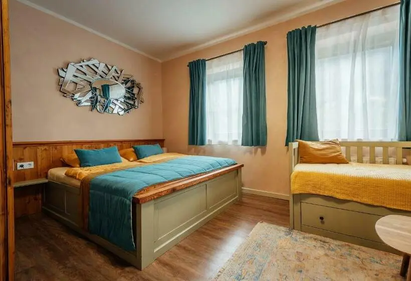 استودیوی استاندارد, Guest House Ejga