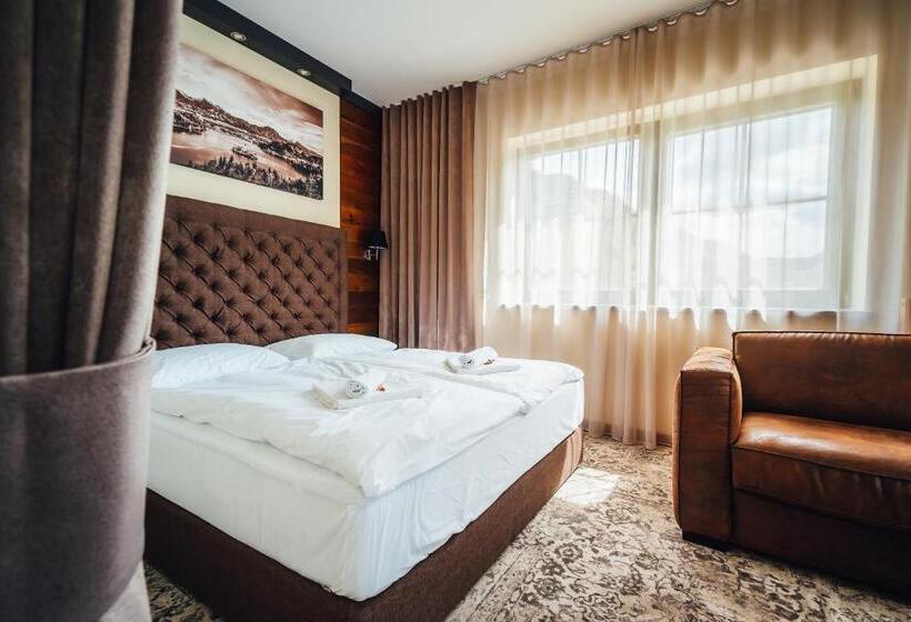 سوییت, Guest House Ejga