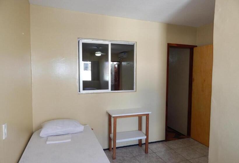 غرفة عائلية, Miraserra