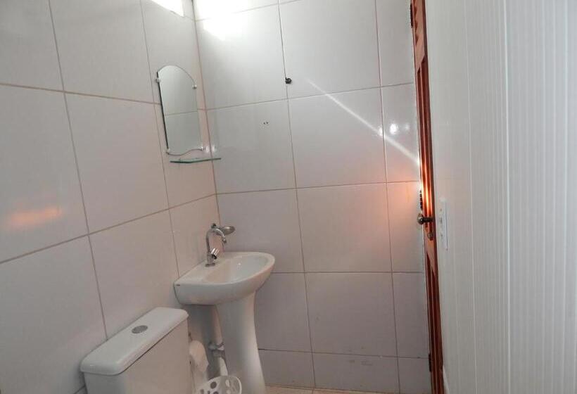 غرفة عائلية, Miraserra