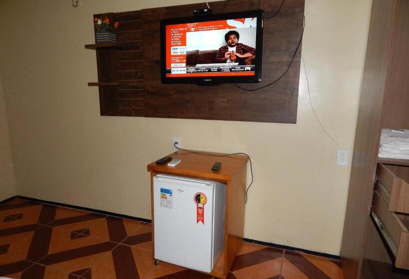 غرفة عائلية, Miraserra