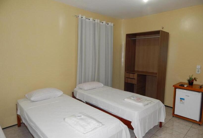 غرفة كلاسيكية ثلاثية, Miraserra