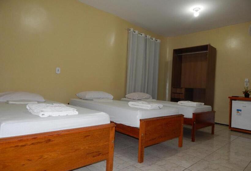 غرفة كلاسيكية ثلاثية, Miraserra