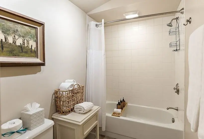 デラックスルーム, Mccully House Inn