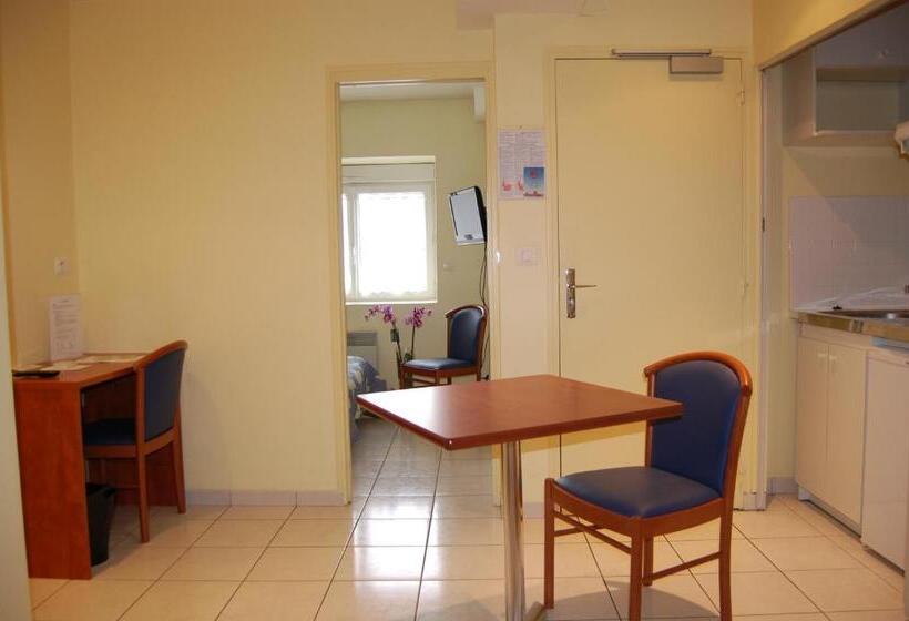 패밀리 스위트, Appart'hôtel La Suze Sur Sarthe