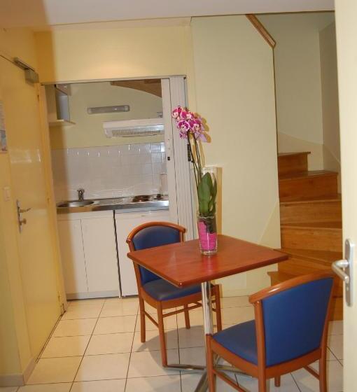 패밀리 스위트, Appart'hôtel La Suze Sur Sarthe