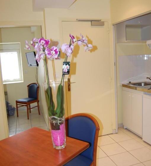 패밀리 스위트, Appart'hôtel La Suze Sur Sarthe