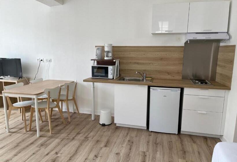 Семейное Студио, Appart'hôtel La Suze Sur Sarthe