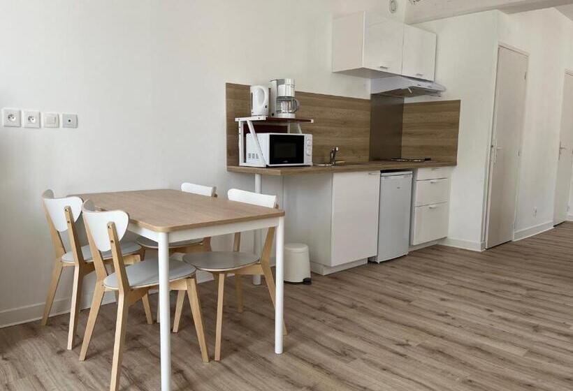 패밀리 스튜디오, Appart'hôtel La Suze Sur Sarthe