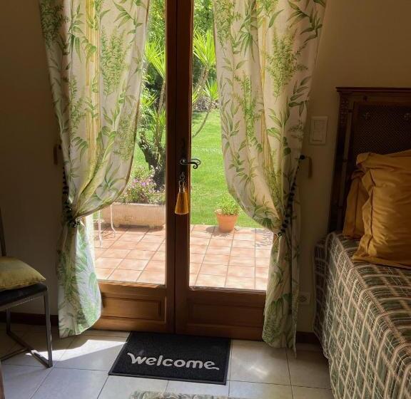 Номер Стандарт Вид на Сад, Les Bergeries