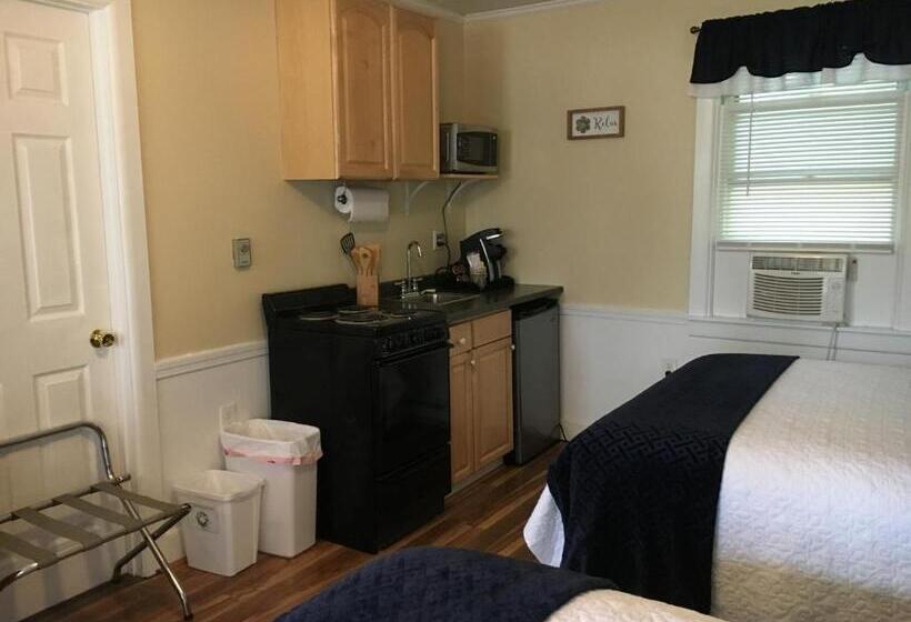 إستوديو ديلوكس, Highland Lake Resort