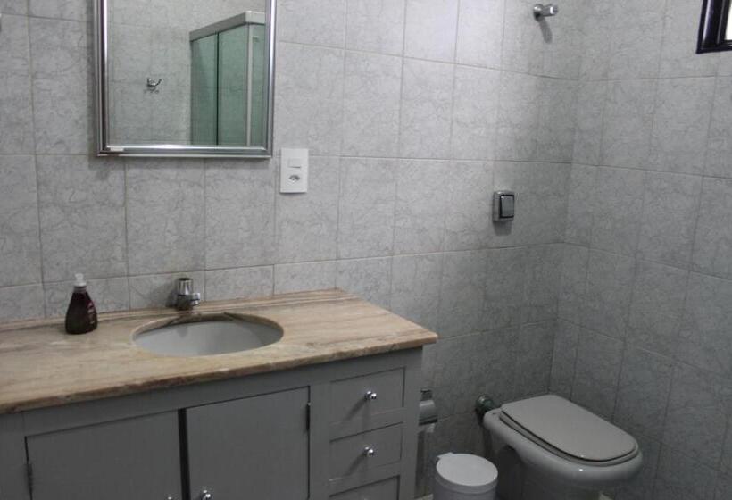 이코노미 룸, Pousada Acolhedora