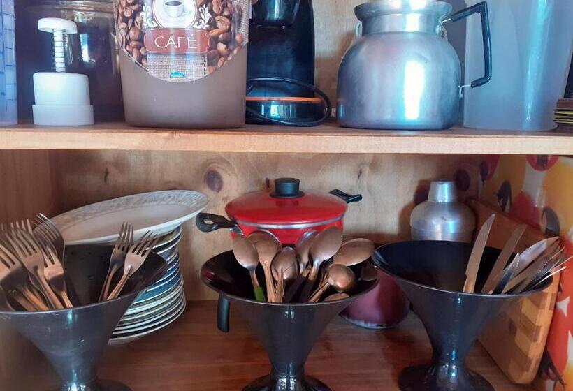 스위트 킹사이즈 침대, Pousada Acolhedora