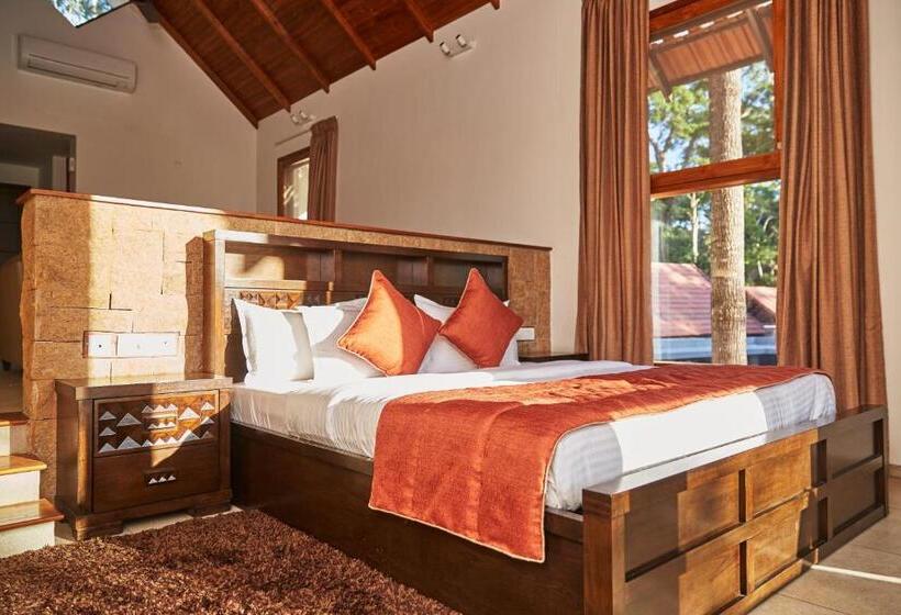 带大床的高级房间, The Birchwood Retreat, Madikeri