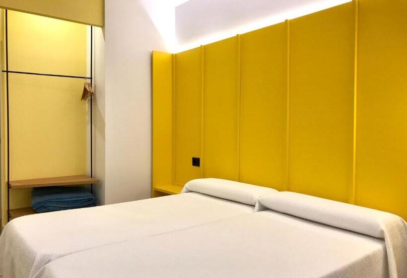 スタンダードトリプルルーム, Albergue O Burgo