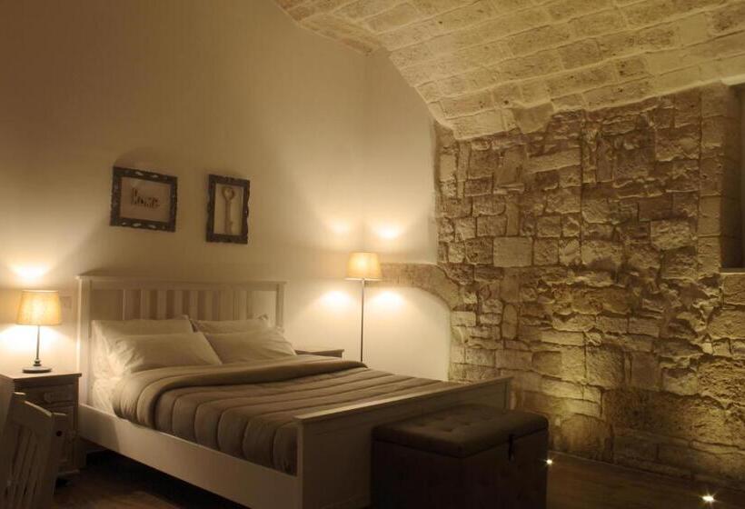 اتاق سوپریور سه تخته, Deshome Guest House