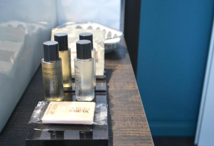 اتاق استاندارد با بالکن, Mìachì