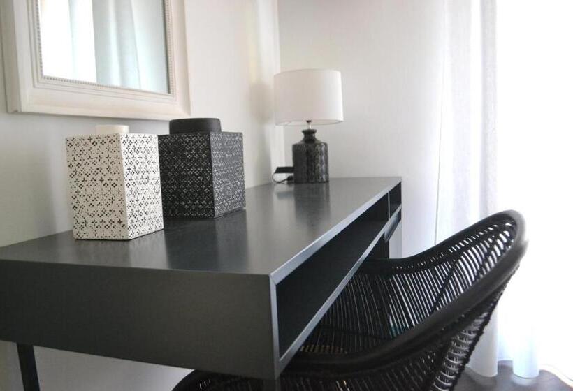 Superior Room with Terrace, Mìachì