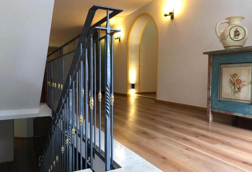 스탠다드 트리플 룸, Gasthof Oberwirt